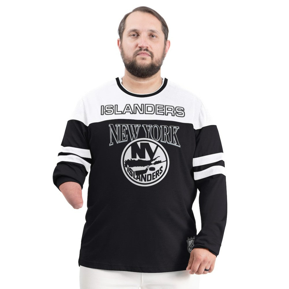 New York Islanders G-III Sports by Carl Banks Adaptive Wear Outlast Durene Long-Sleeve T-Shirt