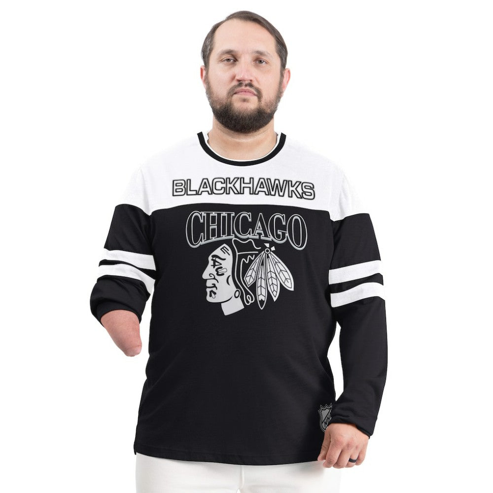 Chicago Blackhawks G-III Sports by Carl Banks Adaptive Wear Outlast Durene Long-Sleeve T-Shirt