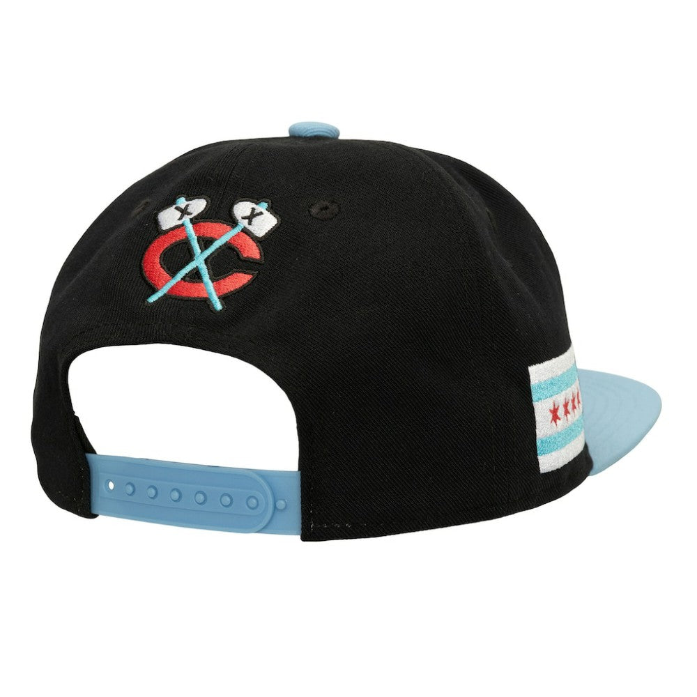 Chicago Blackhawks Mitchell & Ness Core Team Special Snapback Hat