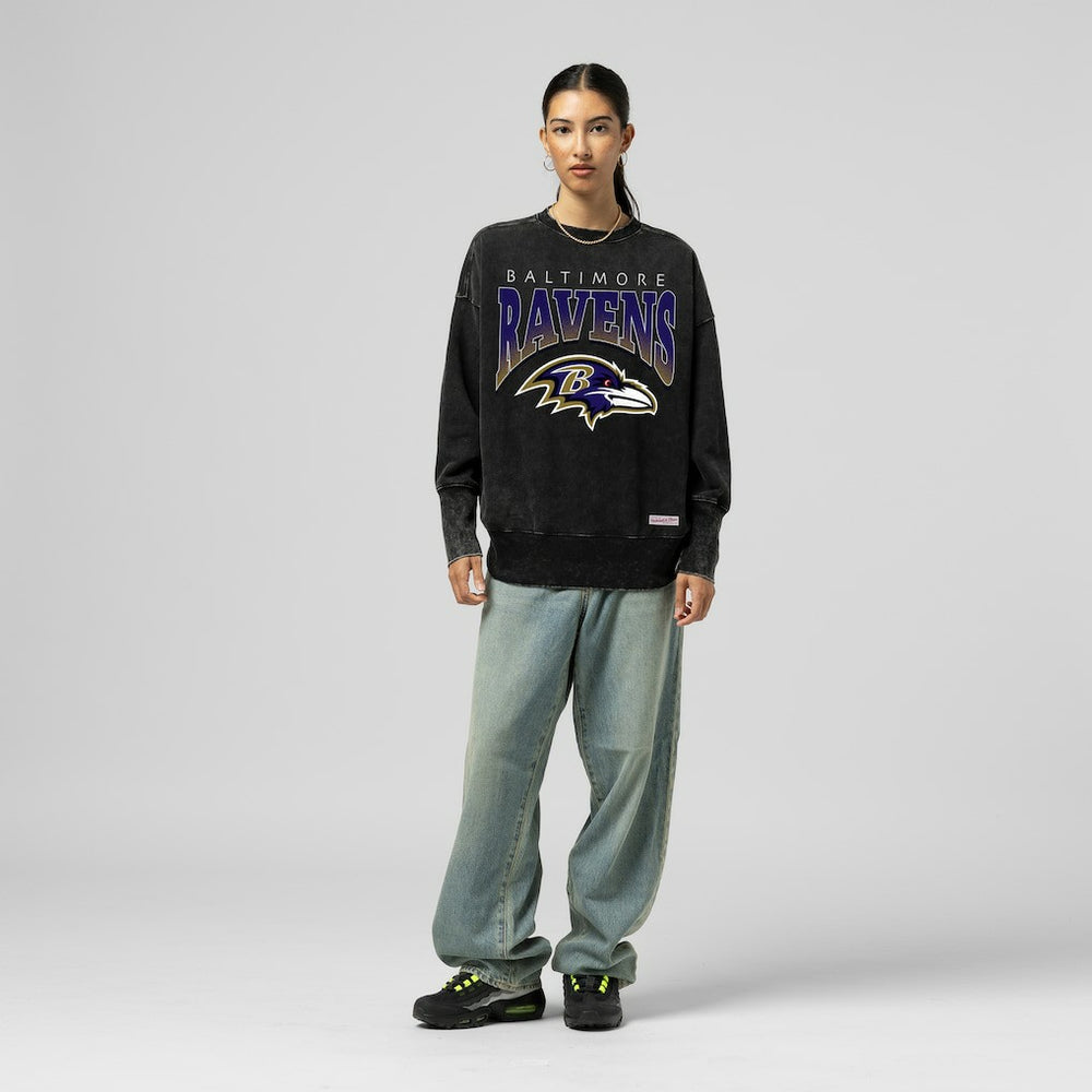 NFL Baltimore Ravens Women's Delineate Mineral Wash Crewneck Sweatshirt