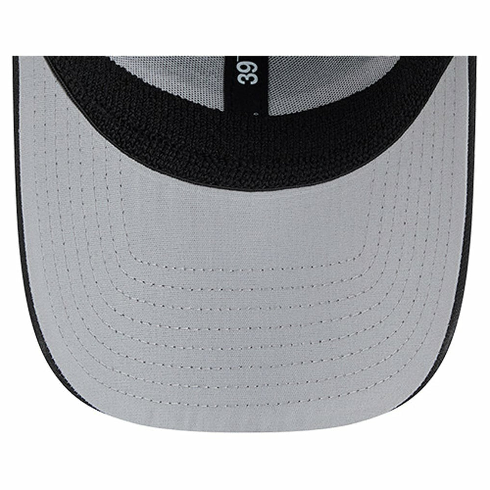 NFL Philadelphia Eagles Stripes 39THIRTY Flex Hat