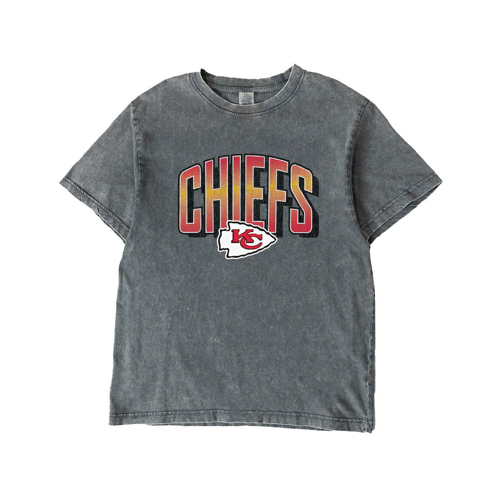 NFL Kansas City Chiefs Gameday Couture Women's Peak Performance Oversized Snow Wash T-Shirt