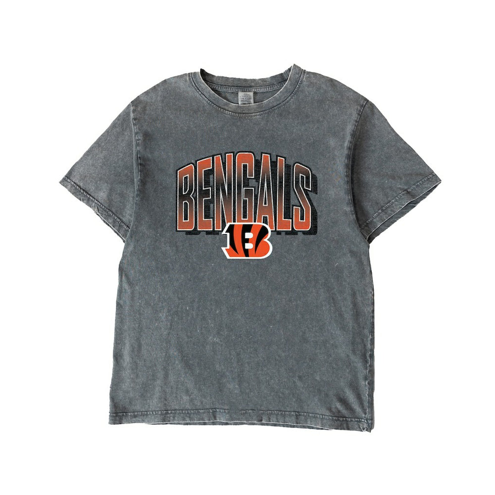 NFL Cincinnati Bengals Gameday Couture Women's Peak Performance Oversized Snow Wash T-Shirt