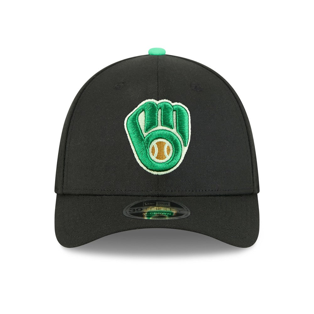 Milwaukee Brewers 2026 St. Patrick's Day 39THIRTY Flex Hat - Black | New Era