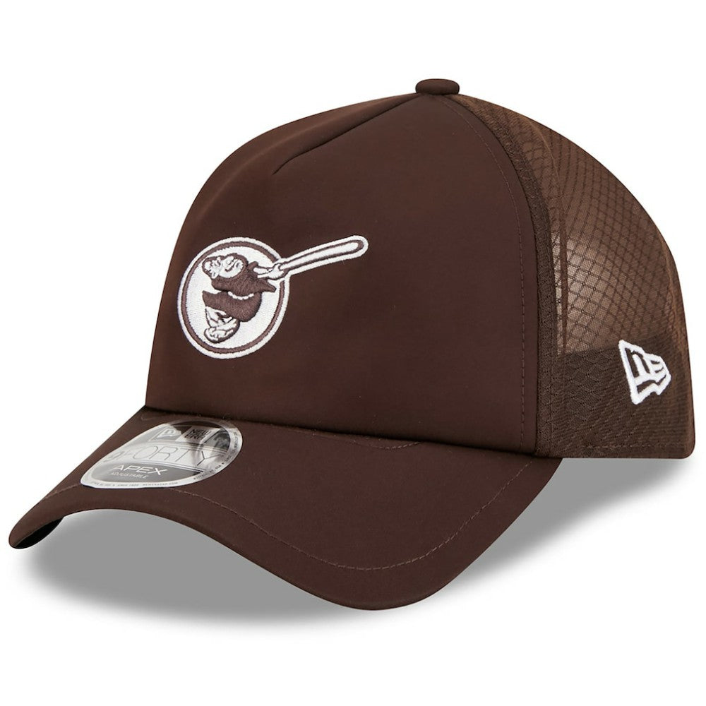 San Diego Padres 2026 Batting Practice Alternate Apex 9FORTY Adjustable Hat - Brown | New Era