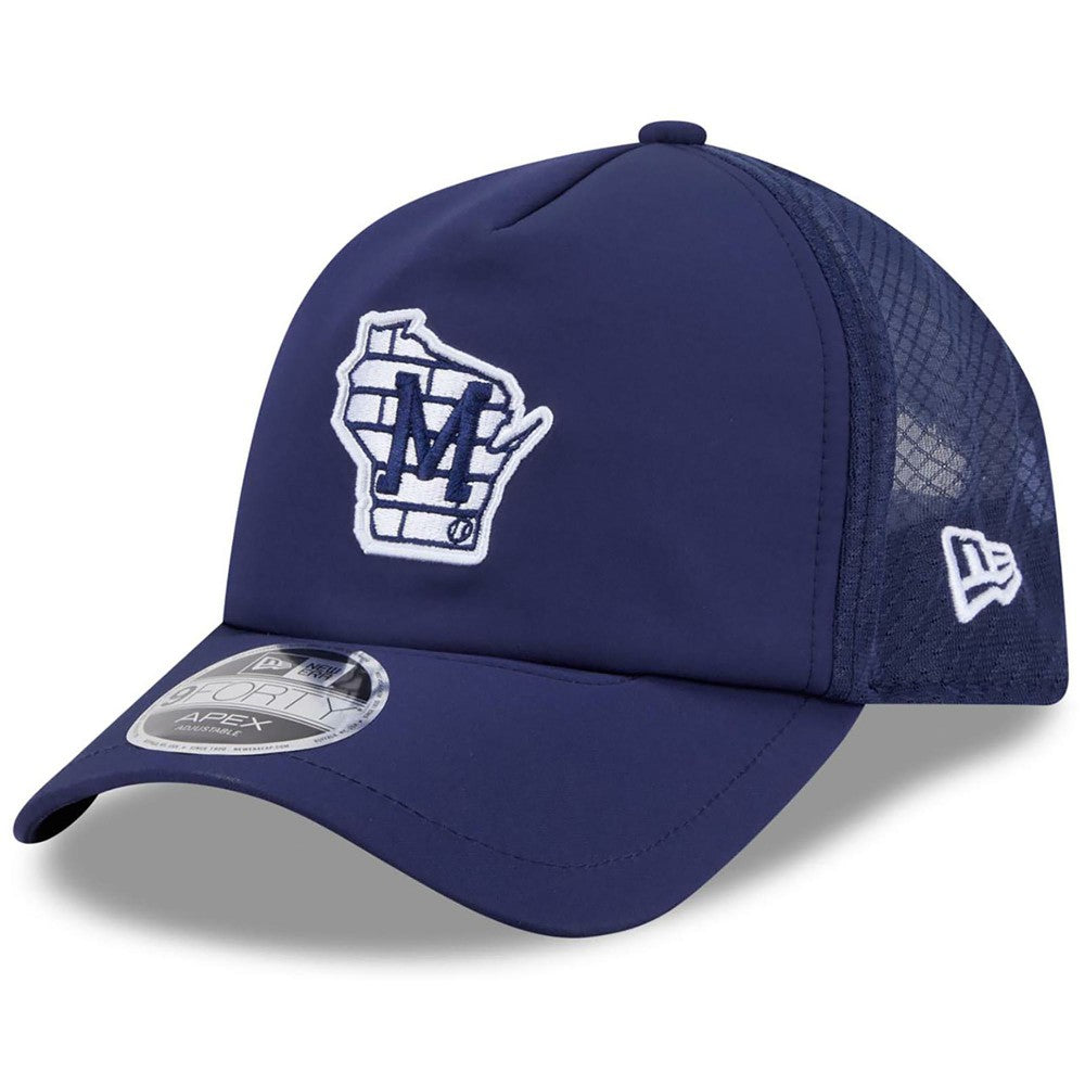 Milwaukee Brewers 2026 Batting Practice Alternate Apex 9FORTY Adjustable Hat - Navy | New Era