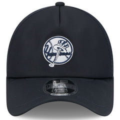 New York Yankees 2026 Batting Practice Alternate Apex 9FORTY Adjustable Hat - Navy | New Era
