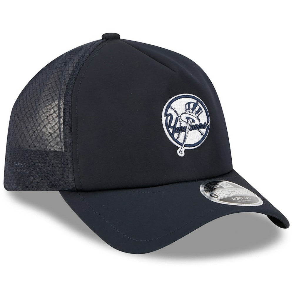 New York Yankees 2026 Batting Practice Alternate Apex 9FORTY Adjustable Hat - Navy | New Era