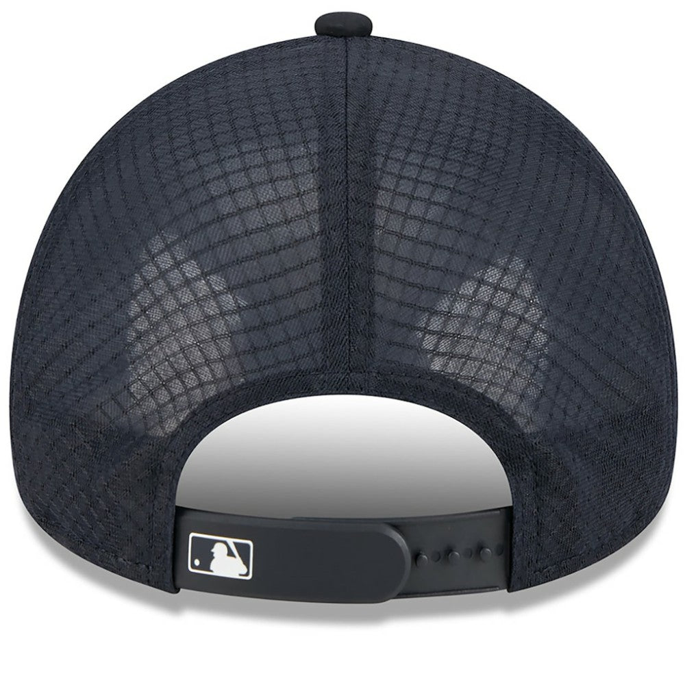 New York Yankees 2026 Batting Practice Alternate Apex 9FORTY Adjustable Hat - Navy | New Era