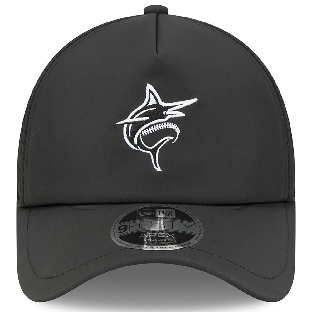 Miami Marlins 2026 Batting Practice Alternate Apex 9FORTY Adjustable Hat - Black | New Era
