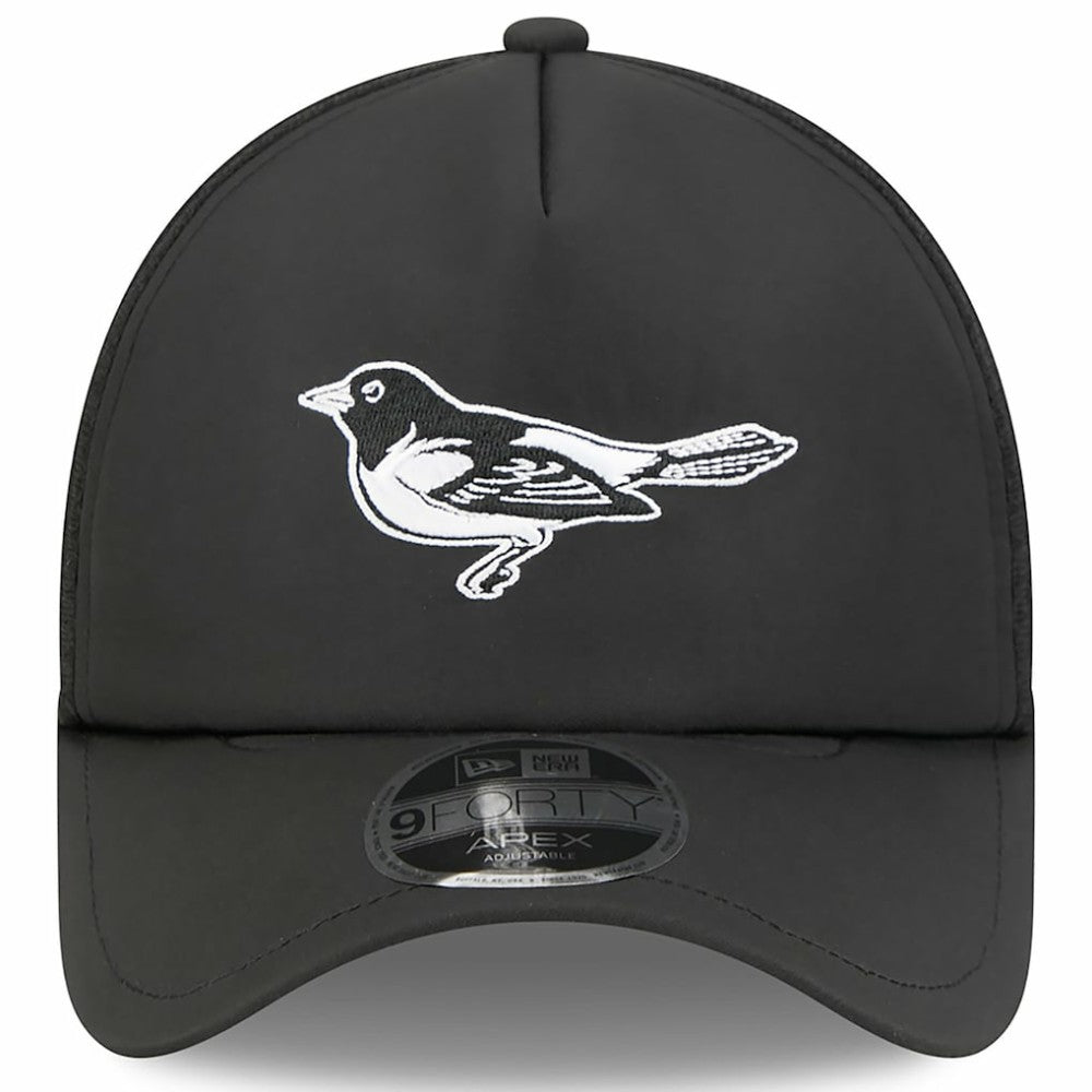 Baltimore Orioles 2026 Batting Practice Alternate Apex 9FORTY Adjustable Hat - Black | New Era