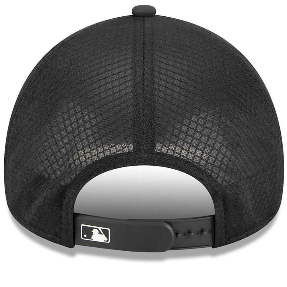 Baltimore Orioles 2026 Batting Practice Alternate Apex 9FORTY Adjustable Hat - Black | New Era