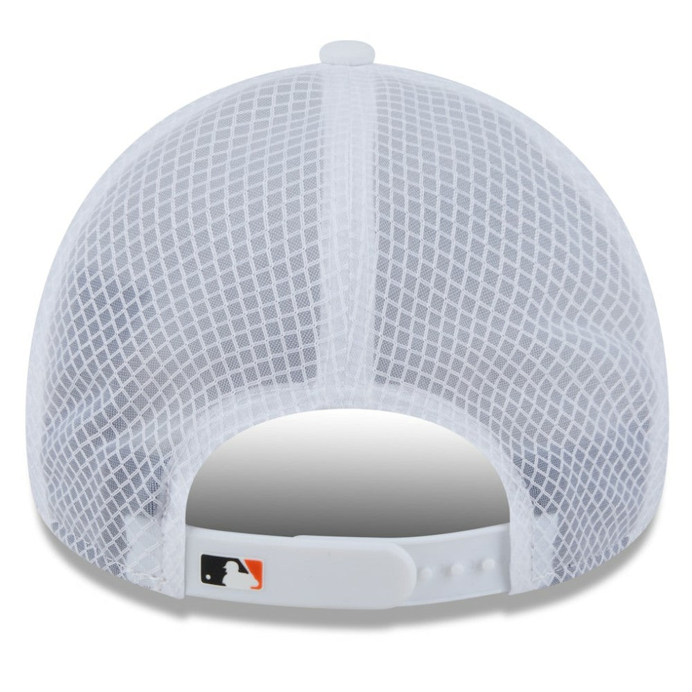 San Francisco Giants 2026 Batting Practice Apex 9FORTY Adjustable Trucker Hat - White | New Era
