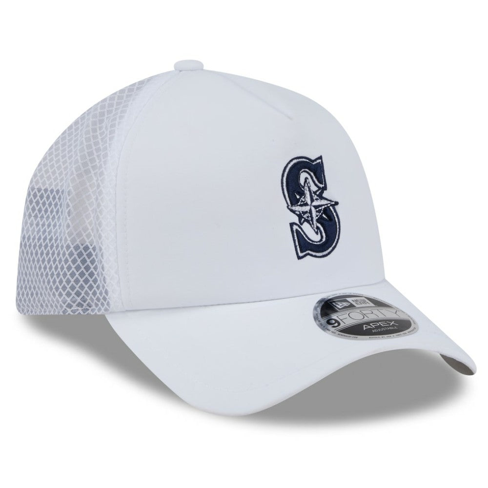 Seattle Mariners 2026 Batting Practice Apex 9FORTY Adjustable Trucker Hat - White | New Era