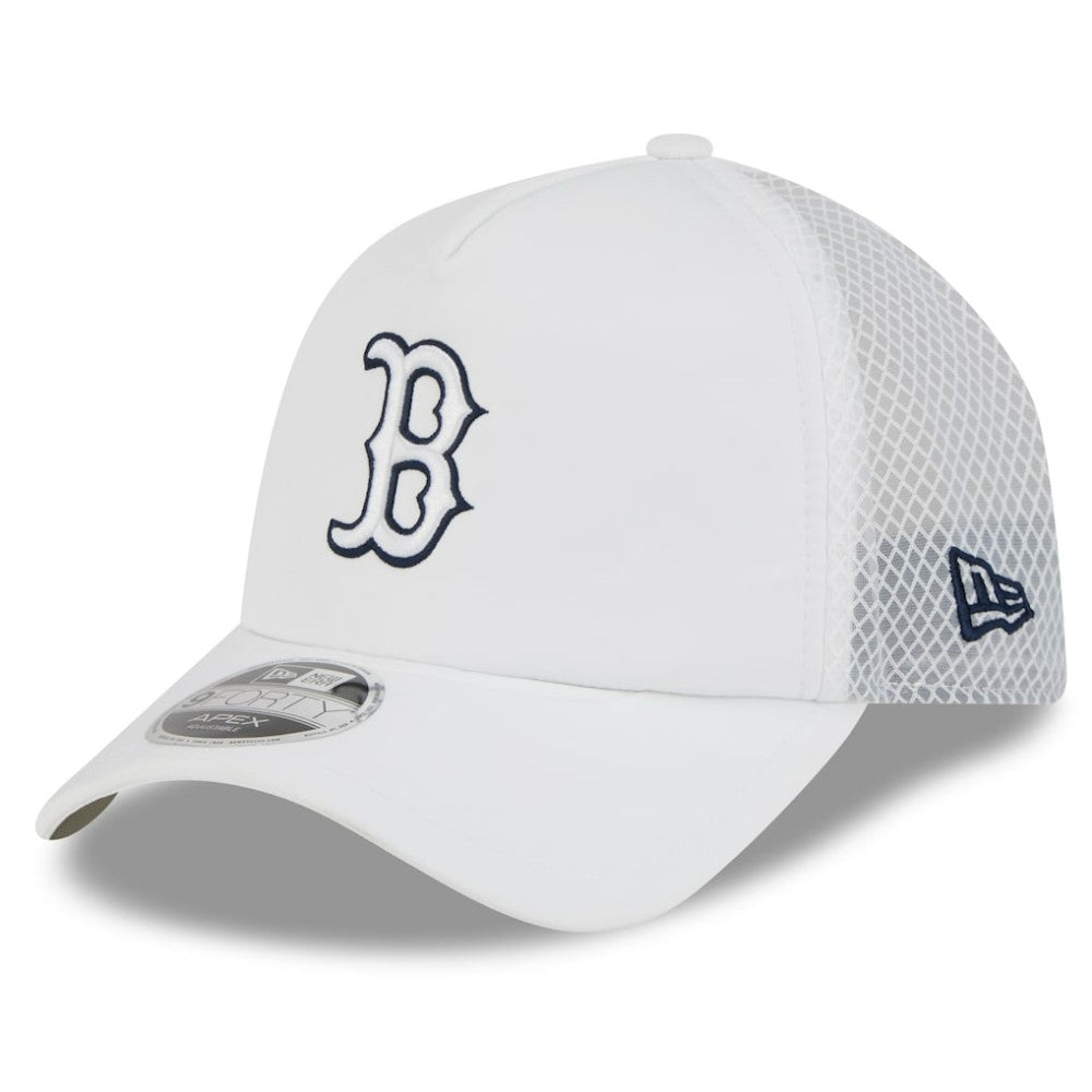 Boston Red Sox 2026 Batting Practice Apex 9FORTY Adjustable Trucker Hat - White | New Era