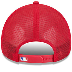 Chicago Cubs 2026 Batting Practice Apex 9FORTY Adjustable Trucker Hat - Red | New Era