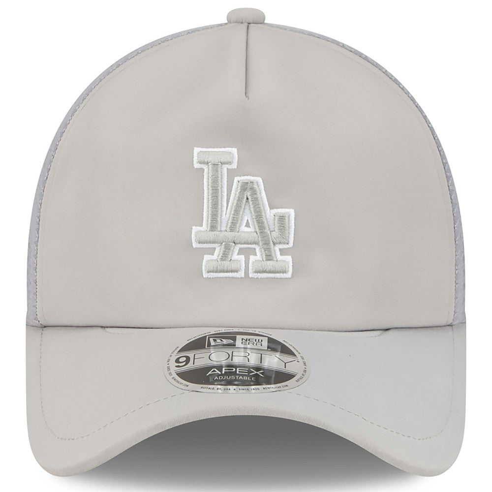 Los Angeles Dodgers 2026 Batting Practice Apex 9FORTY Adjustable Trucker Hat - Gray | New Era