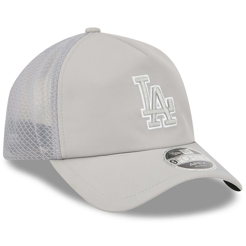 Los Angeles Dodgers 2026 Batting Practice Apex 9FORTY Adjustable Trucker Hat - Gray | New Era