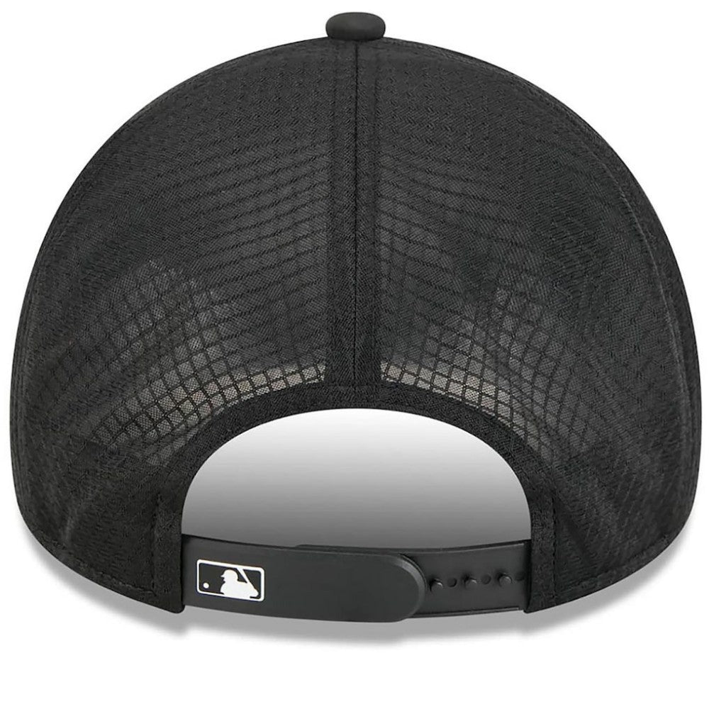 Cincinnati Reds 2026 Batting Practice Apex 9FORTY Adjustable Trucker Hat - Black | New Era