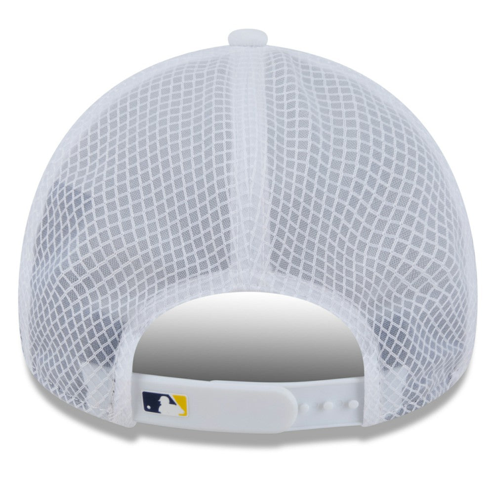 Milwaukee Brewers 2026 Batting Practice Apex 9FORTY Adjustable Trucker Hat - White | New Era