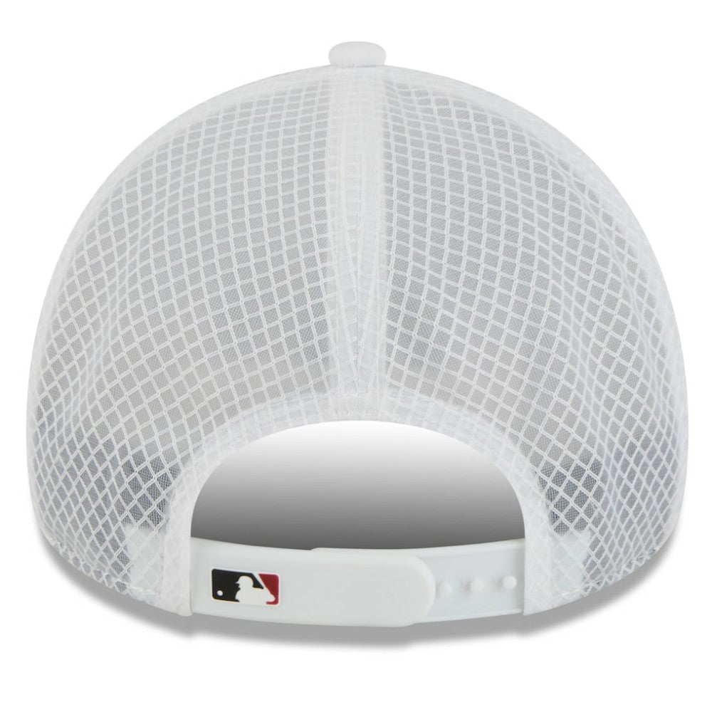 Arizona Diamondbacks 2026 Batting Practice Apex 9FORTY Adjustable Trucker Hat - White | New Era