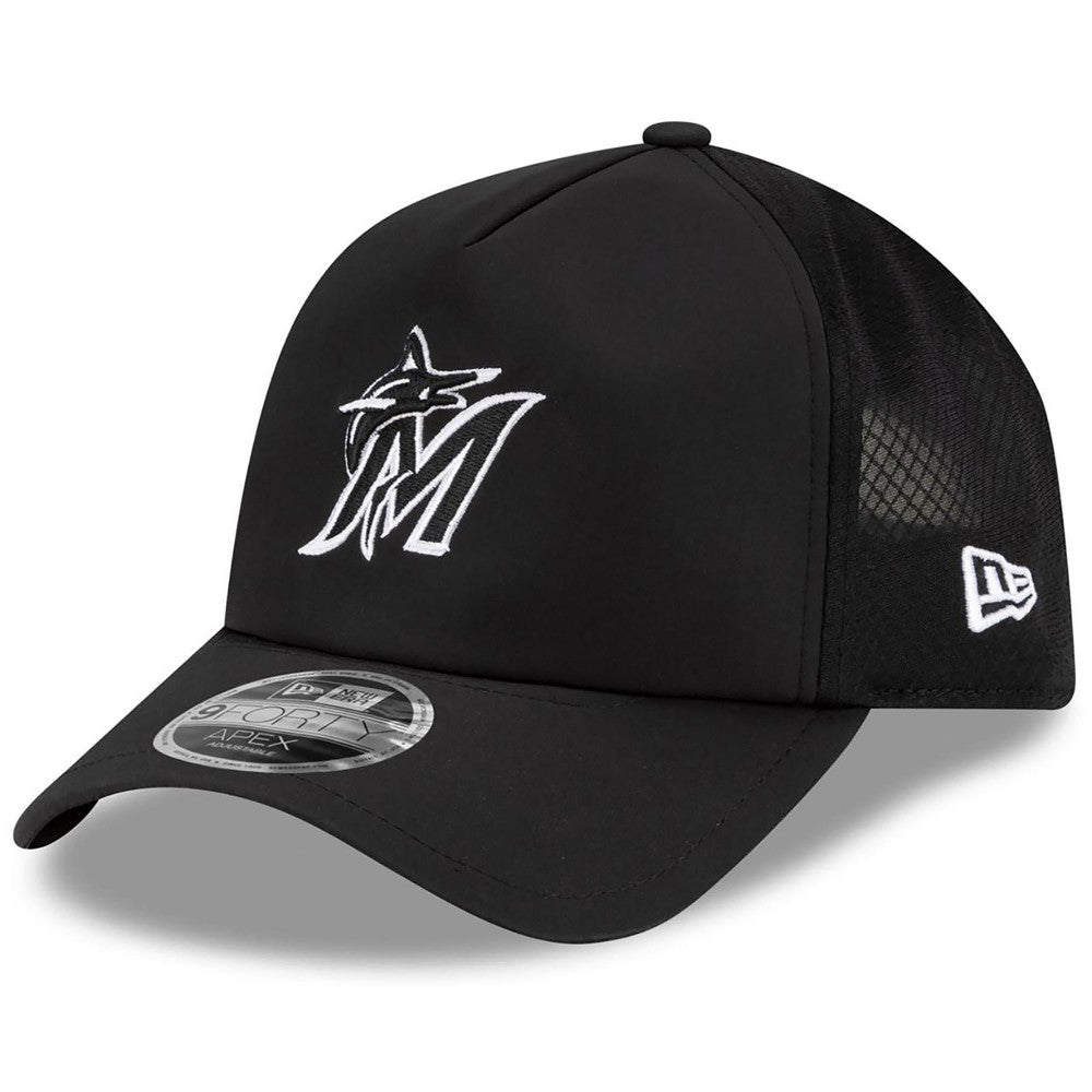 Miami Marlins 2026 Batting Practice Apex 9FORTY Adjustable Trucker Hat - Black | New Era