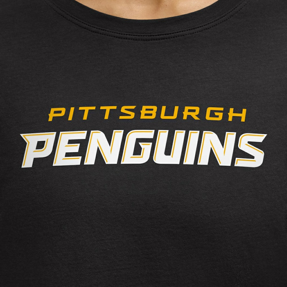 Pittsburgh Penguins lululemon Women's Cates T-Shirt