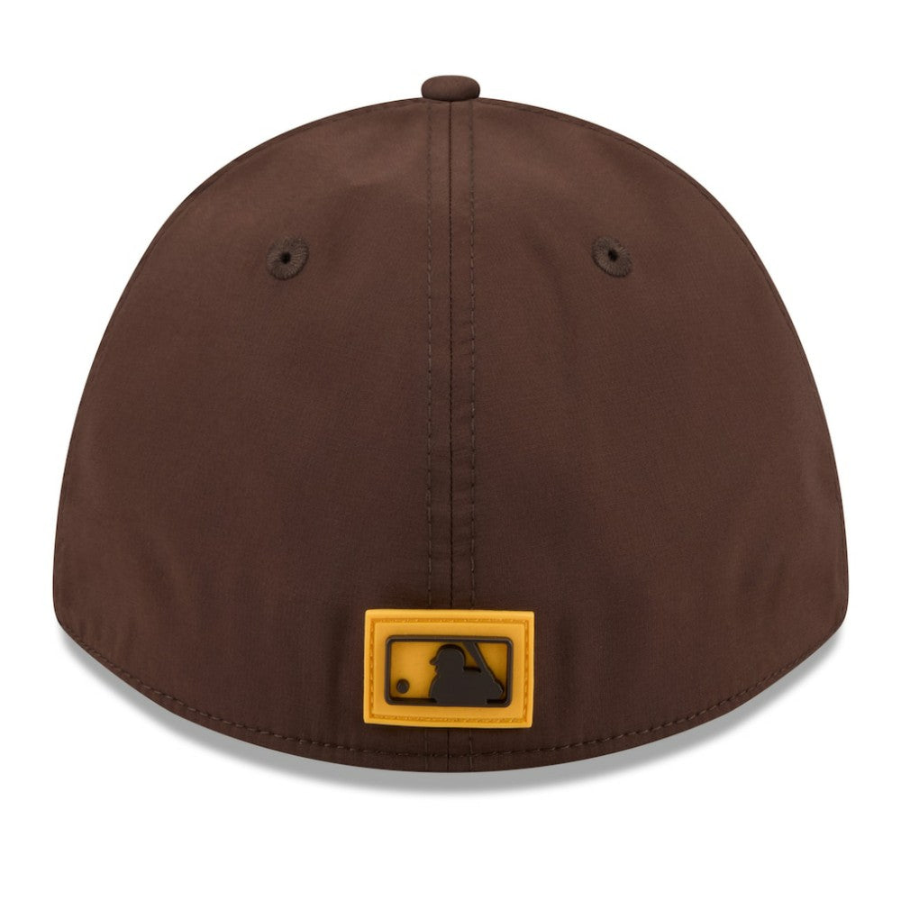 San Diego Padres 2026 Clubhouse M-Crown 39THIRTY Flex Hat - Brown | New Era