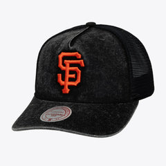 San Francisco Giants Unisex Gameday Adjustable Trucker Hat - Black | Mitchell & Ness