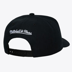 Chicago Bulls Hardwood Classics Legendary Away Pro-Pinch Adjustable Hat - White | Mitchell & Ness shop