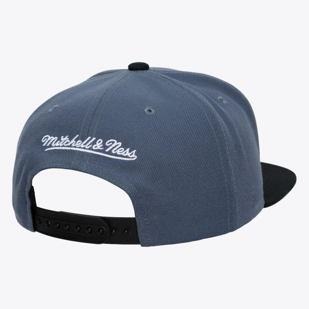 Vegas Golden Knights Mitchell & Ness Legendary Home Snapback Hat