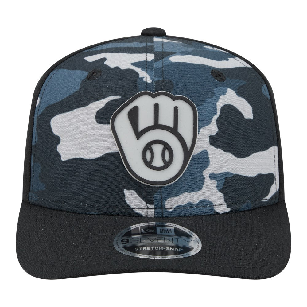Milwaukee Brewers Tonal Camo 9SEVENTY Stretch-Snap Hat - Black | New Era