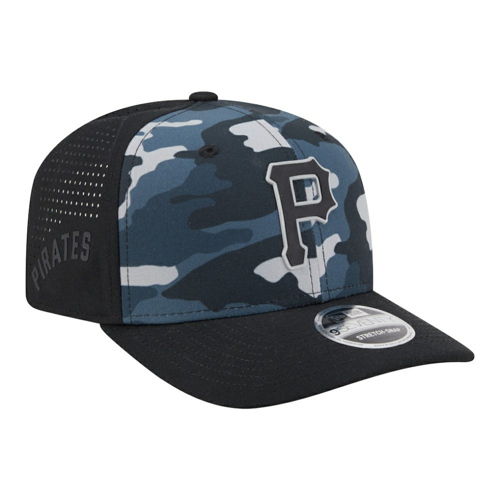 Pittsburgh Pirates Tonal Camo 9SEVENTY Stretch-Snap Hat - Black | New Era