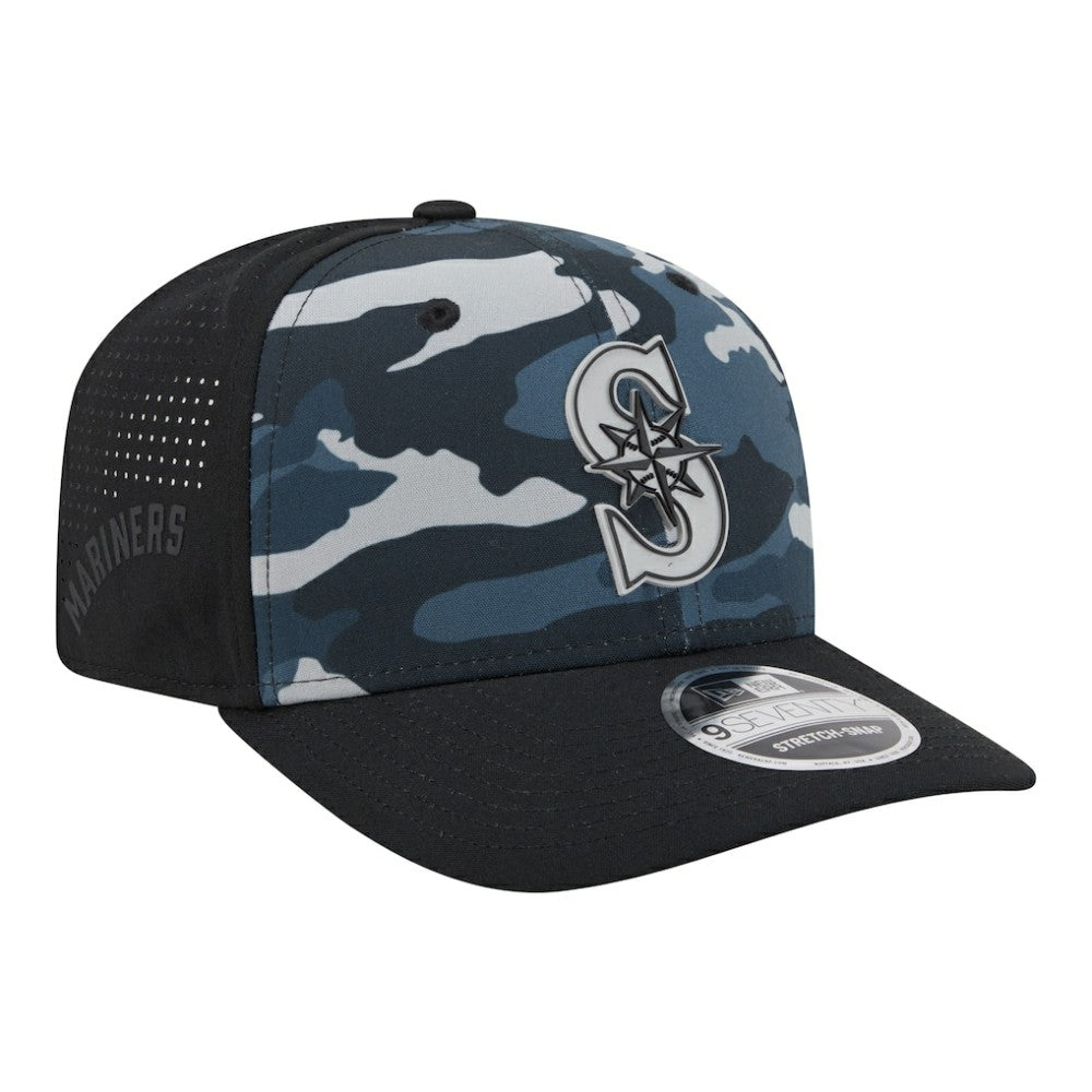 Seattle Mariners Tonal Camo 9SEVENTY Stretch-Snap Hat - Black | New Era
