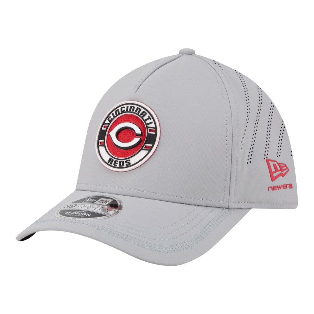 Cincinnati Reds Patch 39THIRTY A-Frame M-Crown Perforated Flex Hat - Gray | New Era
