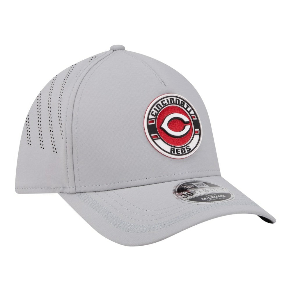 Cincinnati Reds Patch 39THIRTY A-Frame M-Crown Perforated Flex Hat - Gray | New Era