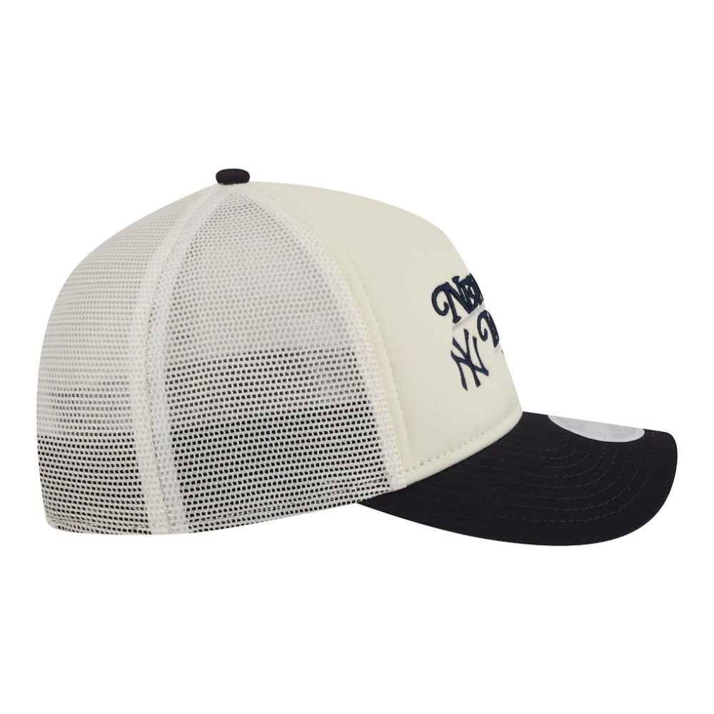 New York Yankees Women's Retro 9FORTY M-Crown A-Frame Trucker Adjustable Hat - Light Beige/Navy | New Era