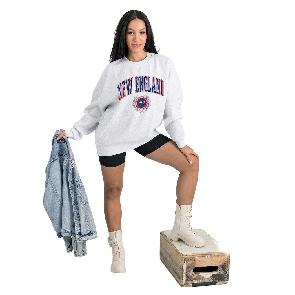 NFL New England Patriots Gameday Couture Women's Traditional Logo Oversized Premium Fleece Pullover Sweatshirt
