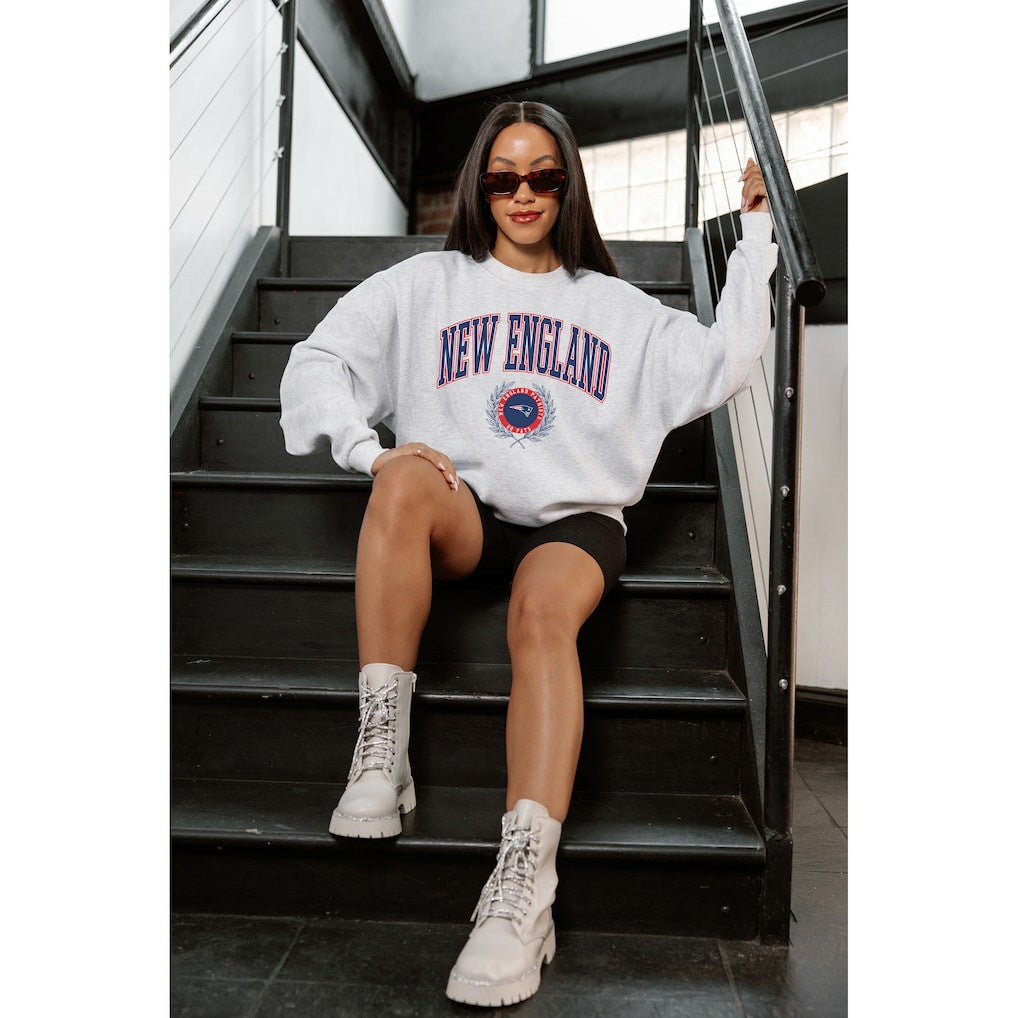 NFL New England Patriots Gameday Couture Women's Traditional Logo Oversized Premium Fleece Pullover Sweatshirt