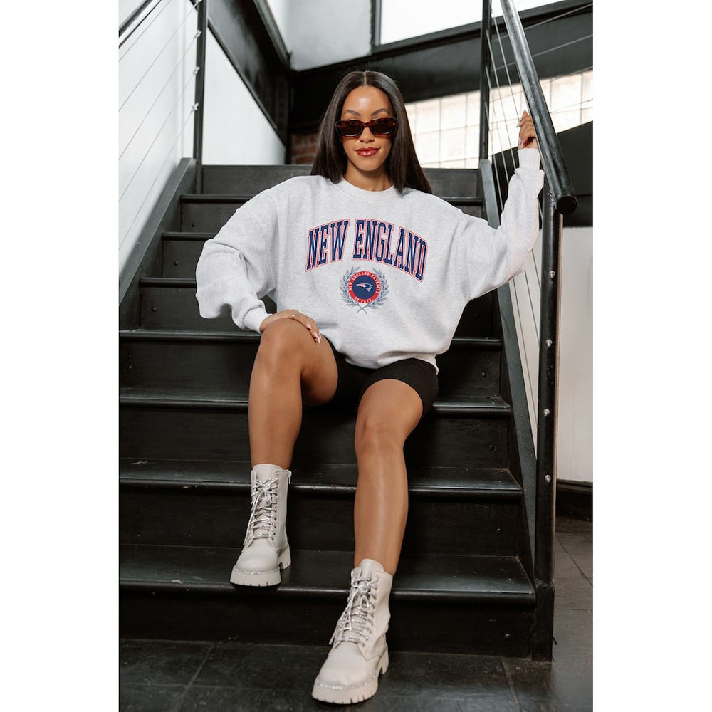 NFL New England Patriots Gameday Couture Women's Traditional Logo Oversized Premium Fleece Pullover Sweatshirt