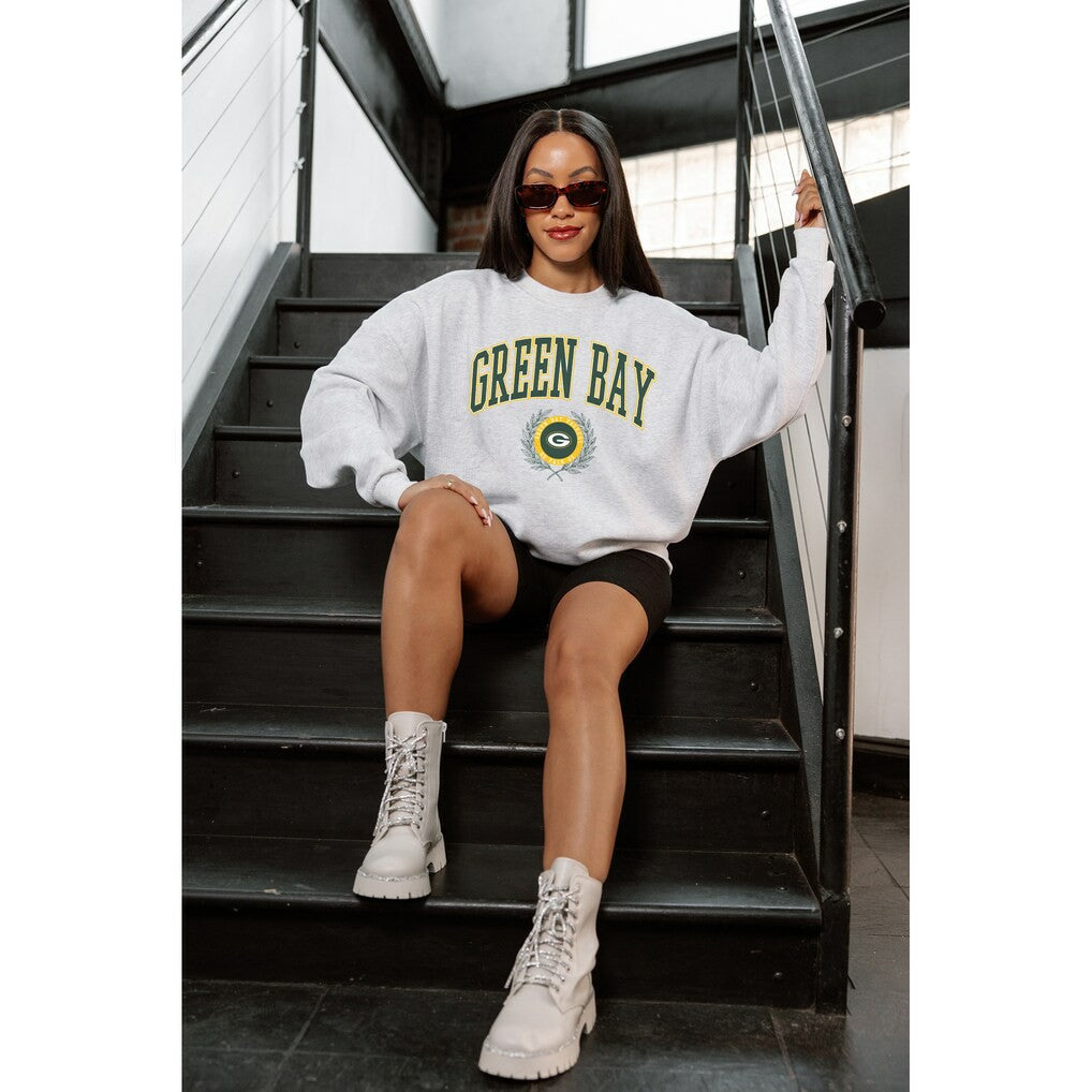 NFL Green Bay Packers Gameday Couture Women's Traditional Logo Oversized Premium Fleece Pullover Sweatshirt