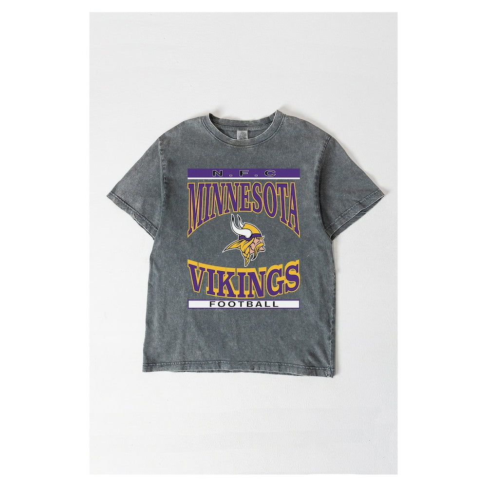 NFL Minnesota Vikings Gameday Couture Women's Oversized Classic Grind Washed T-Shirt