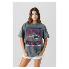 NFL New England Patriots Gameday Couture Women's Oversized Classic Grind Washed T-Shirt