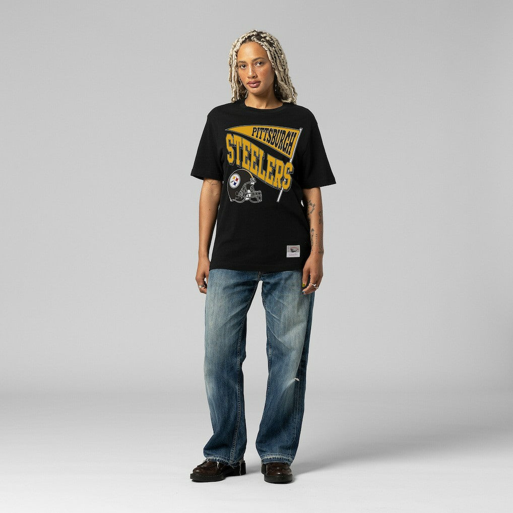 NFL Pittsburgh Steelers Women's Team Dynamic Boyfriend T-Shirt