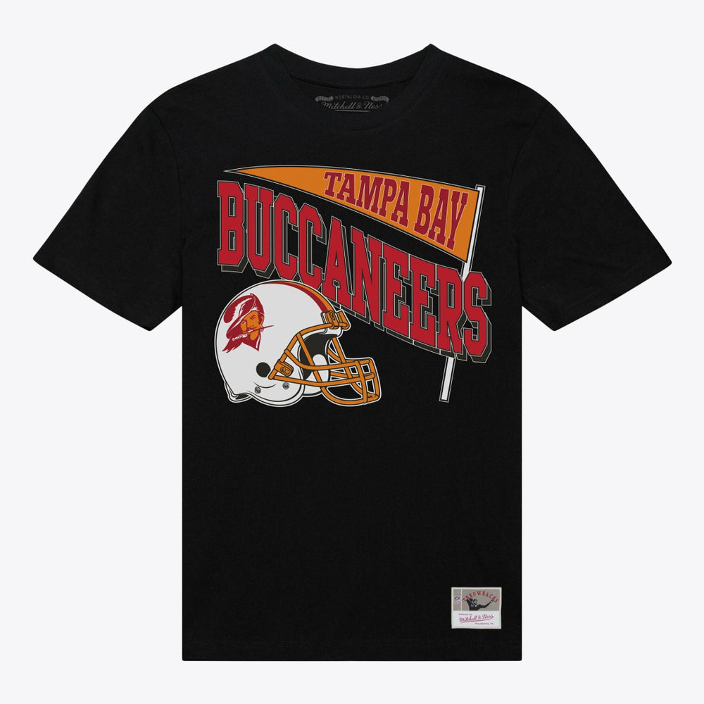 NFL Tampa Bay Buccaneers Women's Team Dynamic Boyfriend T-Shirt