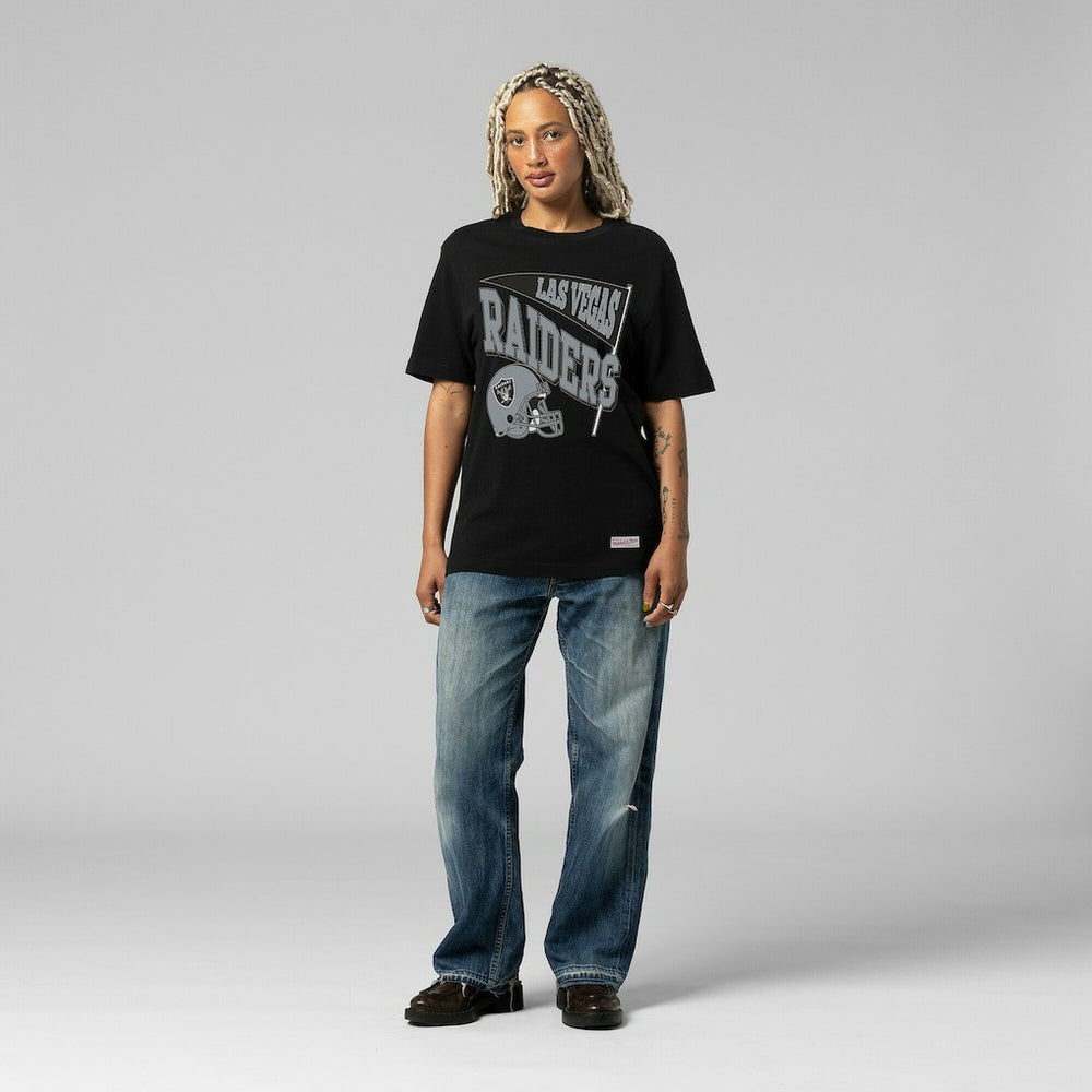 NFL Las Vegas Raiders Women's Team Dynamic Boyfriend T-Shirt