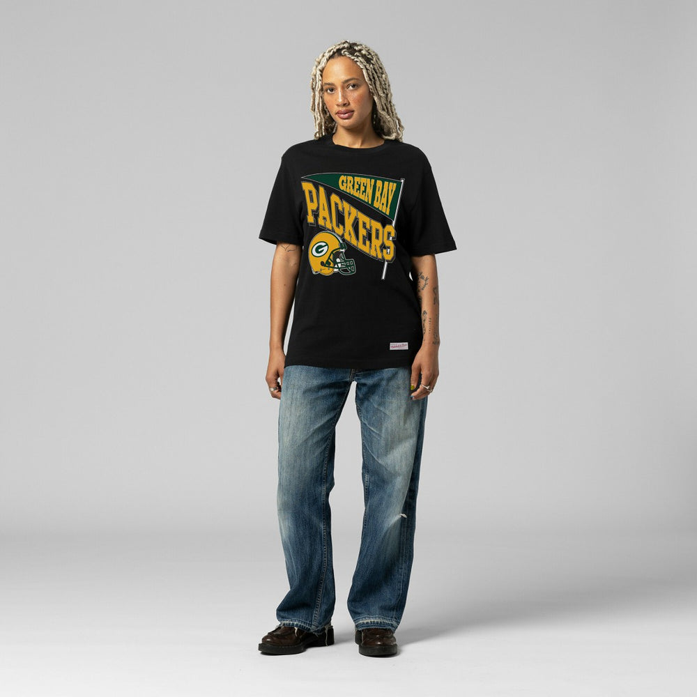 NFL Green Bay Packers Women's Team Dynamic Boyfriend T-Shirt