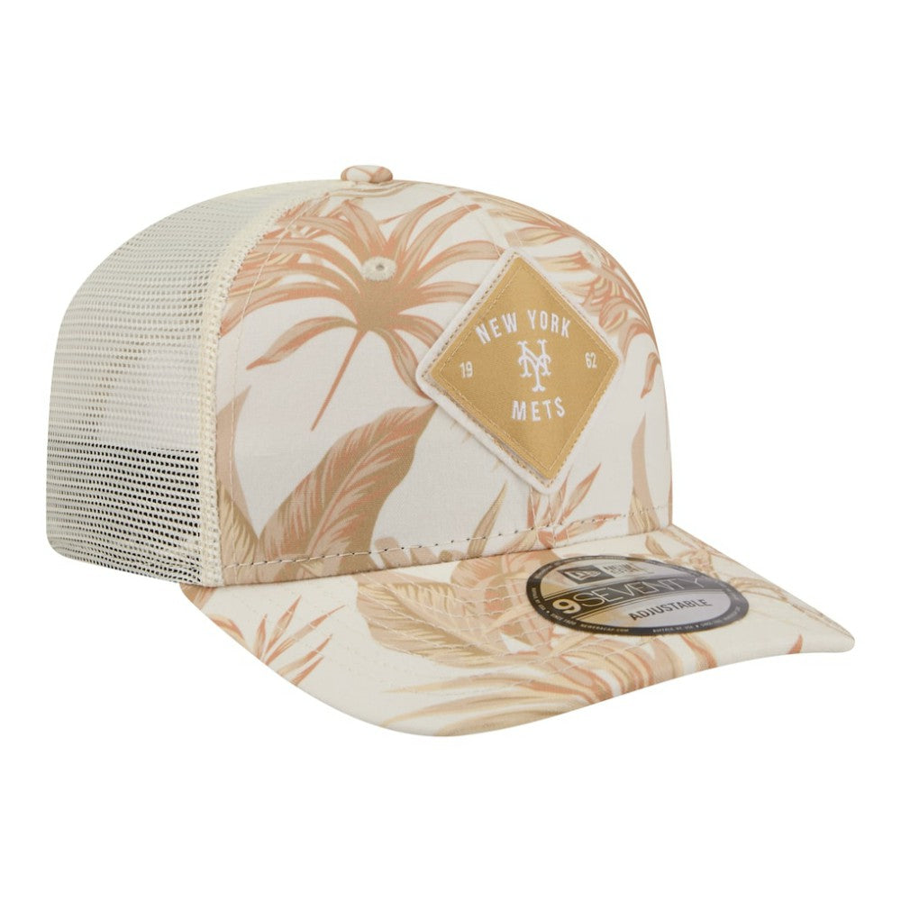 New York Mets Tonal Palm 9SEVENTY Adjustable Trucker Hat - Tan | New Era
