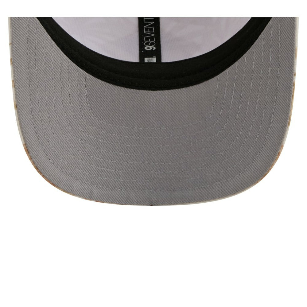 Boston Red Sox Tonal Palm 9SEVENTY Adjustable Trucker Hat - Tan | New Era