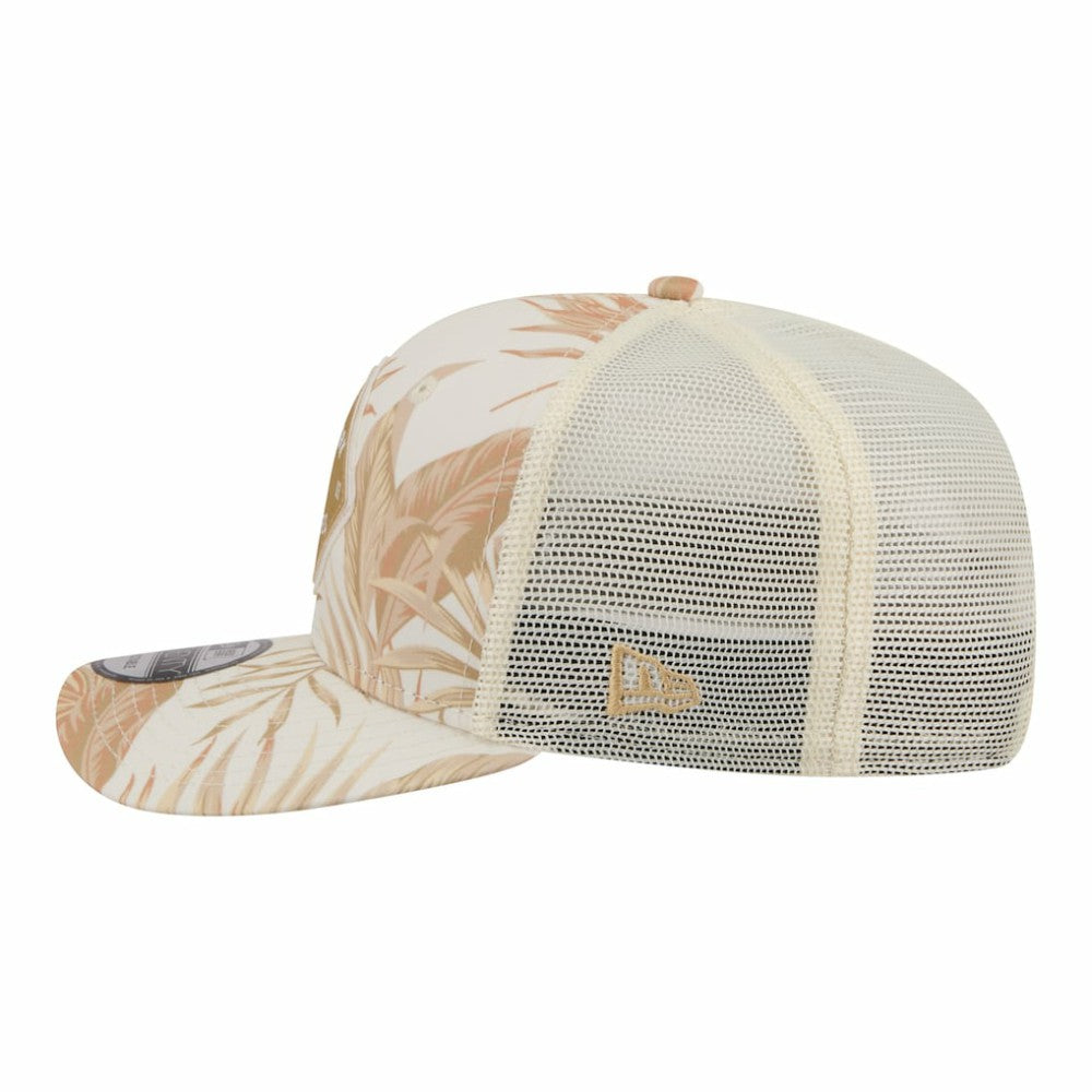 New York Yankees Tonal Palm 9SEVENTY Adjustable Trucker Hat - Tan | New Era